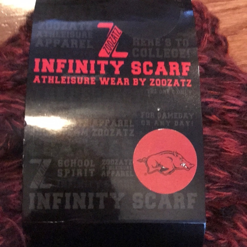 NWT Arkansas Razorbacks infinity scarf - Picture 3 of 3
